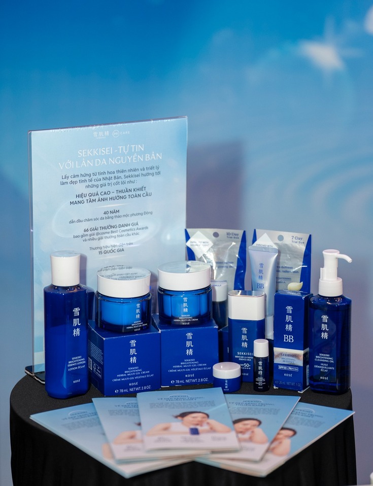 bo-san-pham-cham-da-Sekkisei (1).jpg